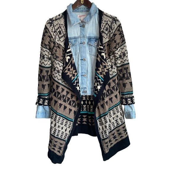 Southwest Tribal Knit Cardigan - Picture 6 of 13